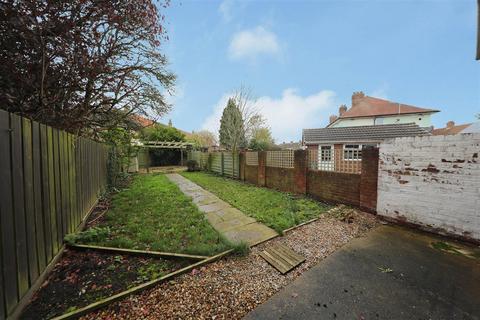 2 bedroom terraced house for sale, 5Th Avenue, Hull