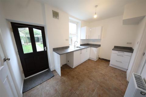 2 bedroom terraced house for sale, 5Th Avenue, Hull