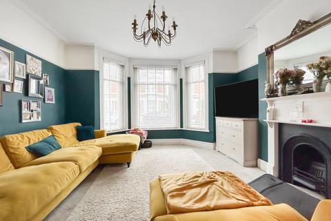 73 Malvern Road, Gillingham, ME7 4BB