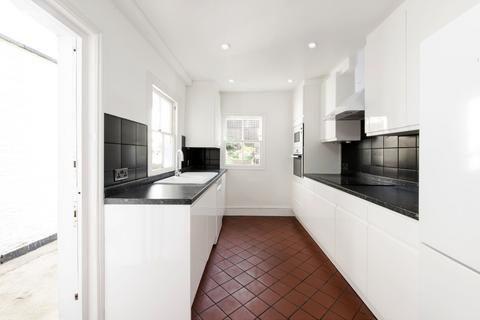 2 bedroom house to rent, Stonells Road, SW11