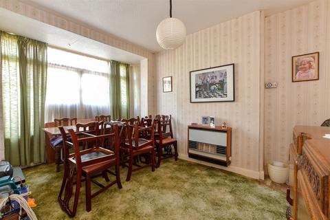 3 bedroom terraced house for sale, Ainslie Wood Gardens, Chingford