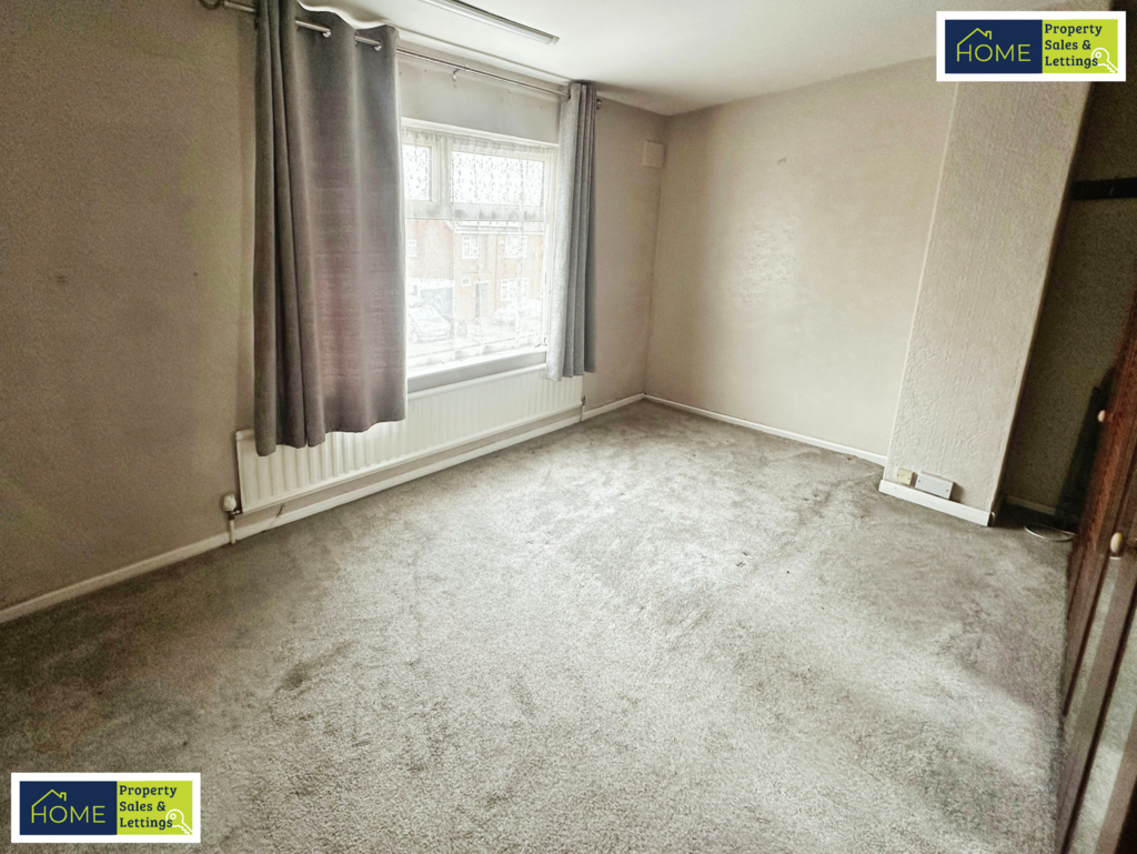 83 Hylion Road, West Knighton, Leicester, LE2 6 JE