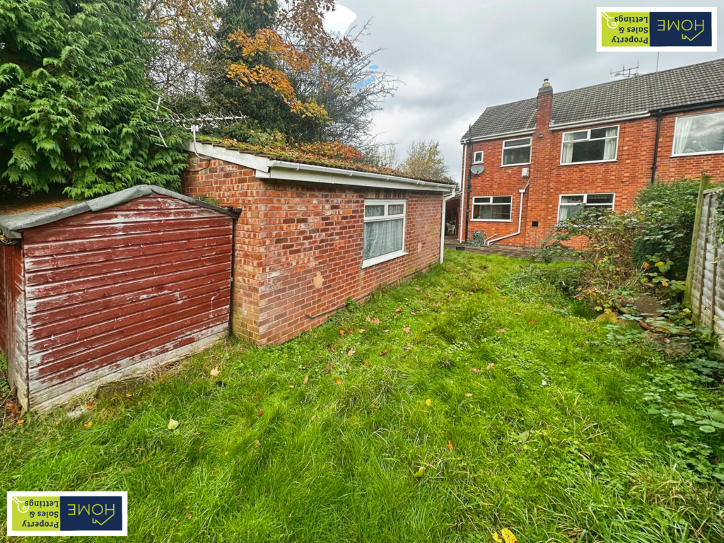 83 Hylion Road, West Knighton, Leicester, LE2 6 JE