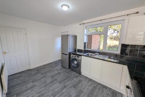 3 bedroom semi-detached house to rent, The Spinney, Middleton St. George