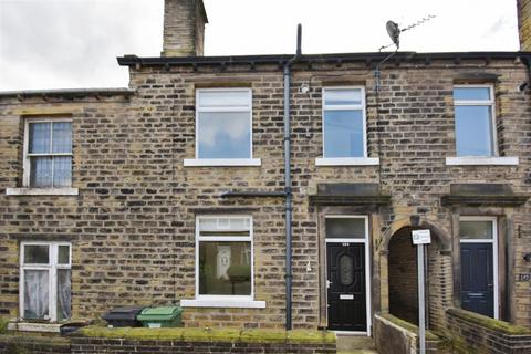 2 bedroom terraced house to rent, Wellington Street, Huddersfield HD3