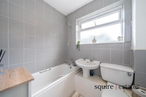 2 bedroom terraced house for sale, Katrine Square, Hemel Hempstead