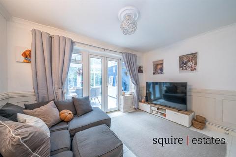 2 bedroom terraced house for sale, Katrine Square, Hemel Hempstead