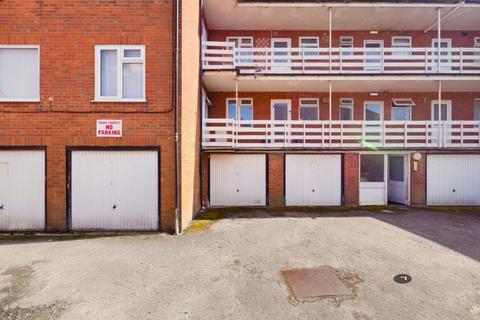 Garage to rent, Ellis Court Roman Bank, Roman Bank, Skegness