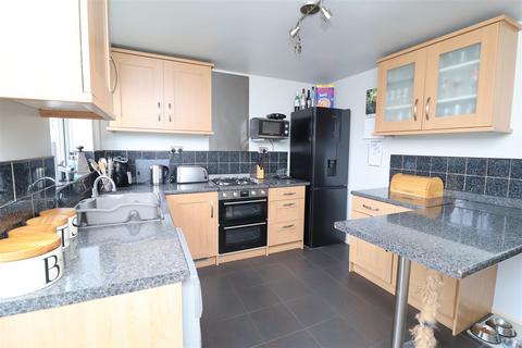 2 bedroom semi-detached house for sale, Gateford Glade, Worksop S81