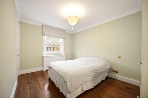 5 bedroom mews to rent, Daleham Mews, Belsize Park NW3