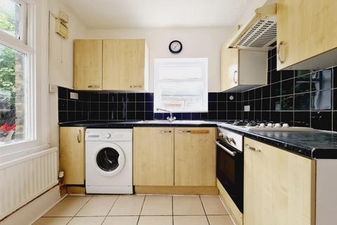 1 bedroom flat to rent, Berners Road, London