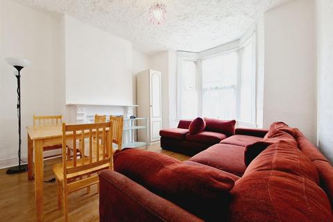 1 bedroom flat to rent, Berners Road, London