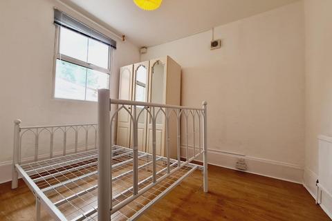 1 bedroom flat to rent, Berners Road, London