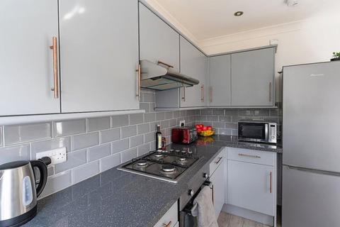 5 bedroom terraced house to rent, Manners Road, Southsea PO4