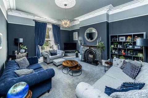 undefined, Gledholt Road, Huddersfield HD1