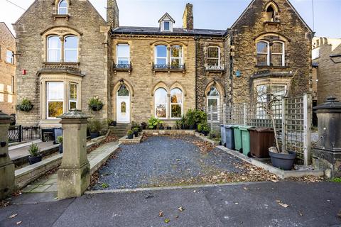 undefined, Gledholt Road, Huddersfield HD1