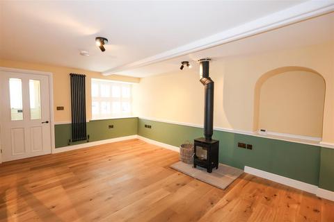 3 bedroom cottage for sale, Park Square, Masham