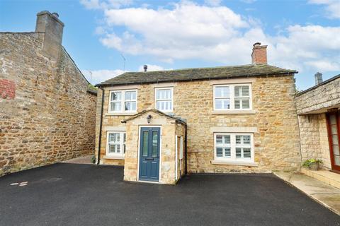 3 bedroom cottage for sale, Park Square, Masham