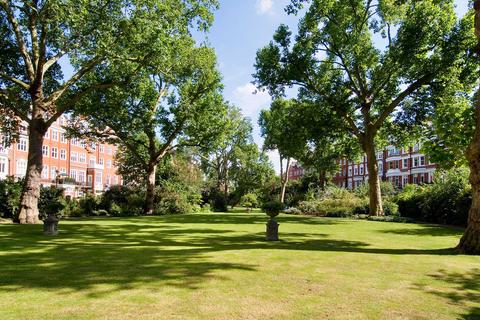 1 bedroom flat for sale, Lennox Gardens, Knightsbridge SW1X