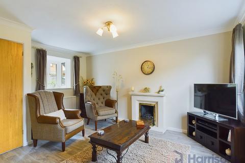 Cricketers Close, Kemsley, Sittingbourne, Kent, ME10 2TB