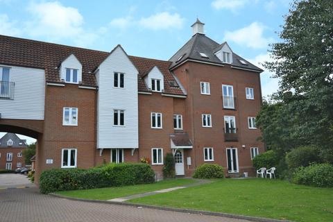 2 bedroom apartment to rent, Melba Court, Writtle, CM1