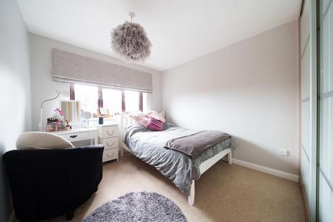 1 Gray Close, Warsash, Southampton, SO31 9TB
