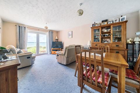 2 bedroom flat for sale, Victoria Road, Netley Abbey, Southampton, Hampshire, SO31