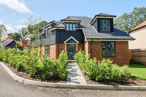 4 bedroom detached house for sale, Lady Bettys Drive, Whiteley, Hampshire, PO15
