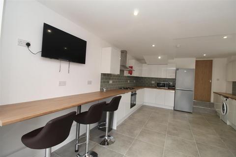 7 bedroom house to rent, Darran Street, Cardiff CF24