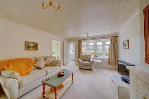 5 Barrington Close, Albrighton, Wolverhampton, WV7 3PJ