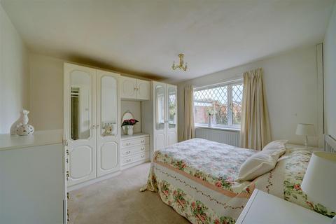 5 Barrington Close, Albrighton, Wolverhampton, WV7 3PJ