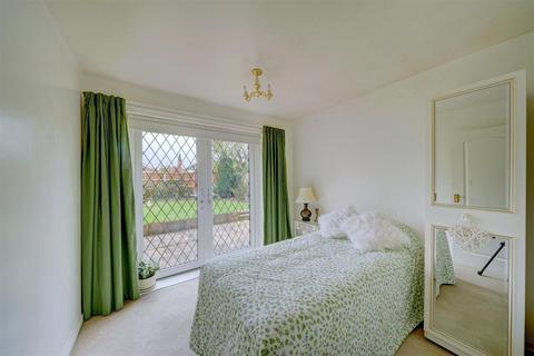 5 Barrington Close, Albrighton, Wolverhampton, WV7 3PJ