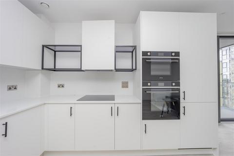 2 bedroom apartment for sale, Coster Avenue, Hackney, N4