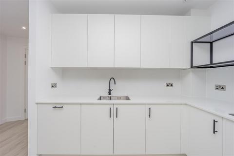 2 bedroom apartment for sale, Coster Avenue, Hackney, N4