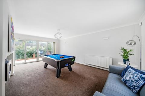 4 bedroom detached house for sale, Pine Walk, Chilworth, Southampton, Hampshire, SO16