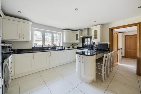 5 bedroom detached house for sale, West End Road, West End, Southampton, Hampshire, SO30