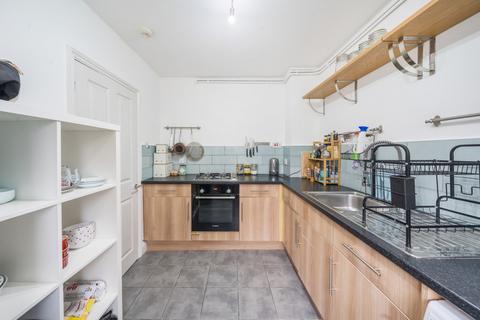 2 bedroom apartment for sale, Olney Road, London