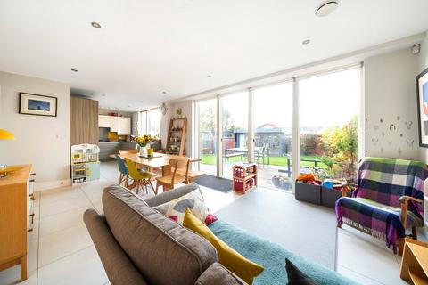1 Headbourne Close, Kings Worthy, Winchester, SO23 7XL
