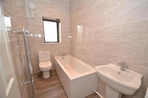 3 Beech Grove, Clayton, Bradford, BD14 6BU