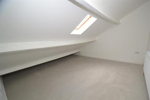 3 Beech Grove, Clayton, Bradford, BD14 6BU