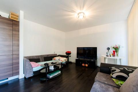 3 bedroom flat to rent, Oxley Square, Tower Hamlets, London, E3