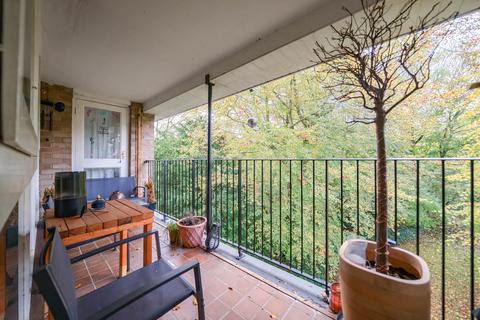 3 bedroom flat for sale, Northlands Drive, Winchester, Hampshire, SO23