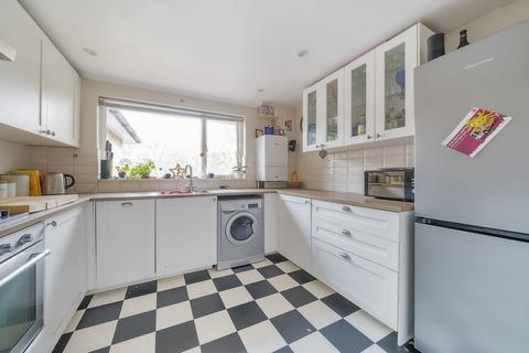 3 bedroom flat for sale, Northlands Drive, Winchester, Hampshire, SO23