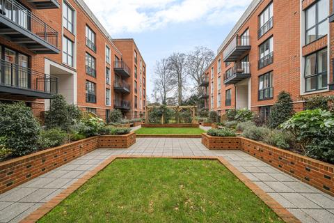 10, Lancelot House Fellowes Rise, Winchester, SO22 5TD