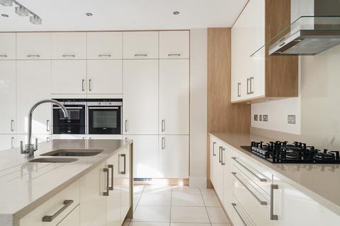 5 Chestnut Mead, Winchester, SO23 9BW