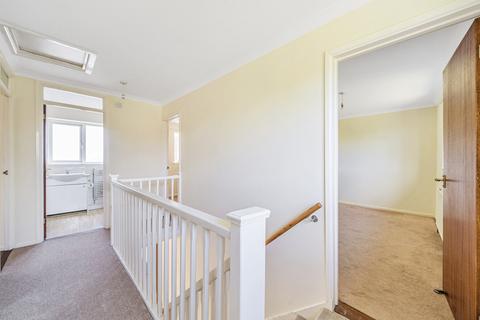 Kaalindi, 13 Rooks Down Road, Winchester, SO22 4QN