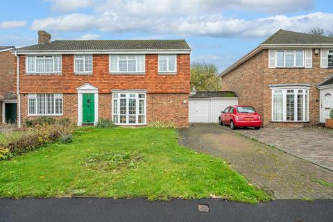 49 Blenheim Avenue, Faversham, ME13 8NW