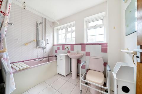 49 Blenheim Avenue, Faversham, ME13 8NW