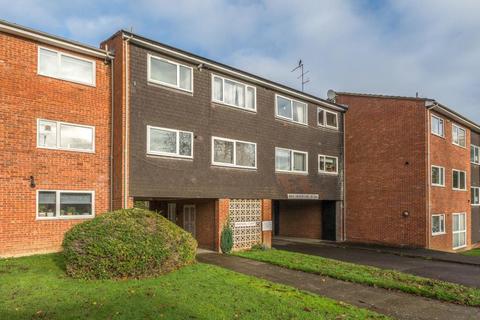 2 bedroom flat for sale, Greenhills Court,  Banbury,  OX16