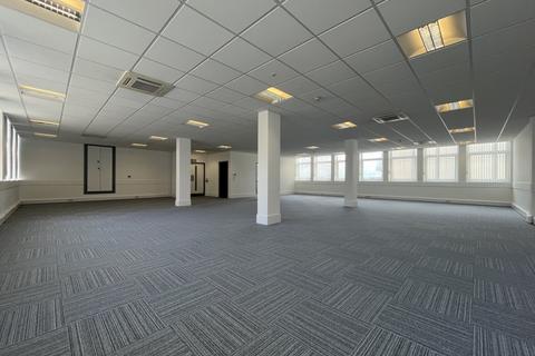 Office to rent, Haywards Heath RH16